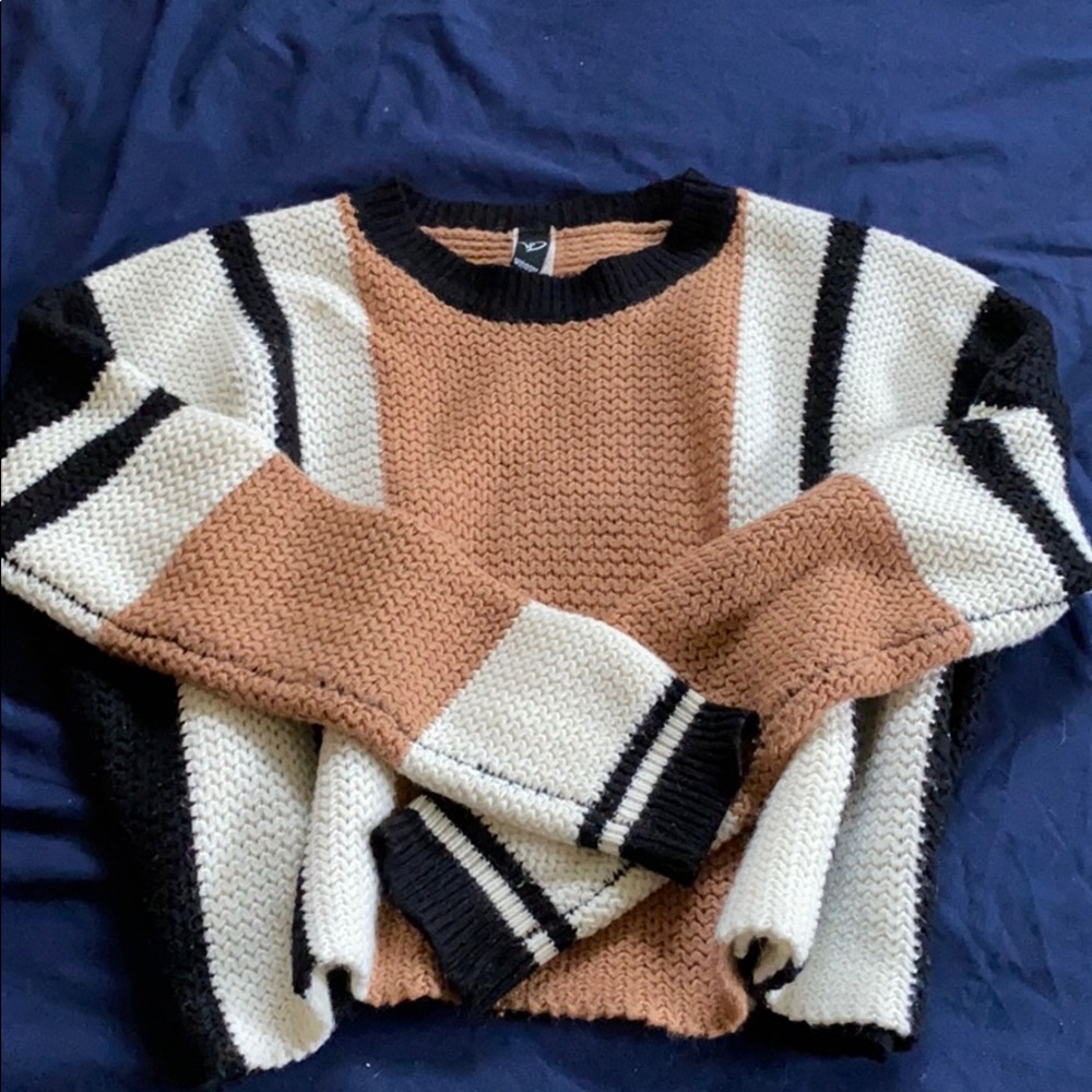Cropped sweater